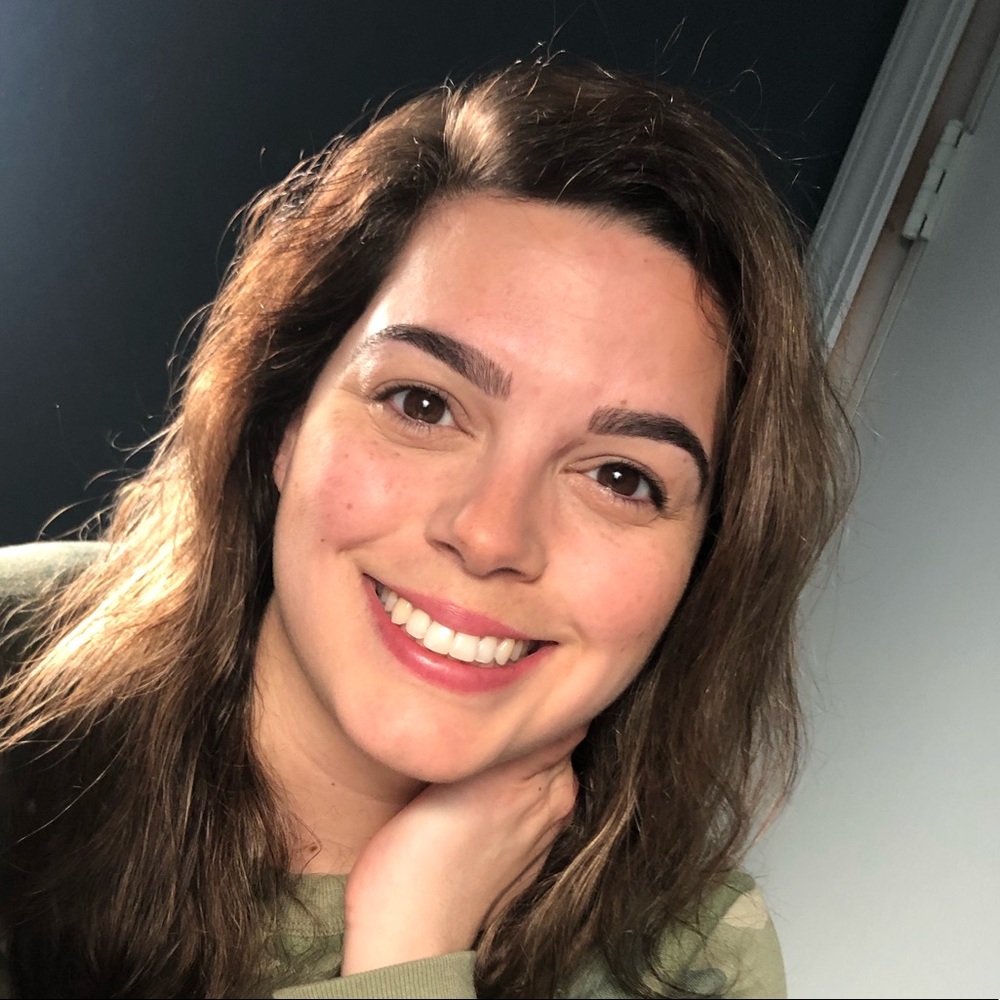 Meet your Posher, Elyssa